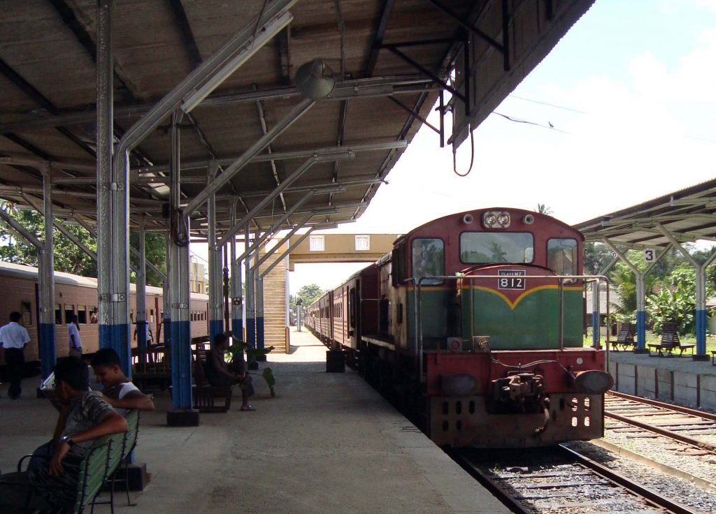 සඳුදා සිට දුම්රිය යළි ධාවනයට