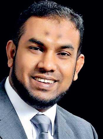 වෛද්‍ය සාෆි හිඟ වැටුප් ද සහිතව නැවත සේවයට