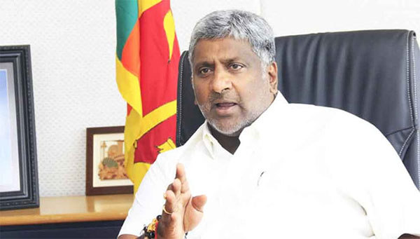 බිත්තර ප්‍රහාරය ගැන සොයන්නැයි ප්‍රසන්න ජනපතිට පොලිස්පතිට ලිපි ලියයි