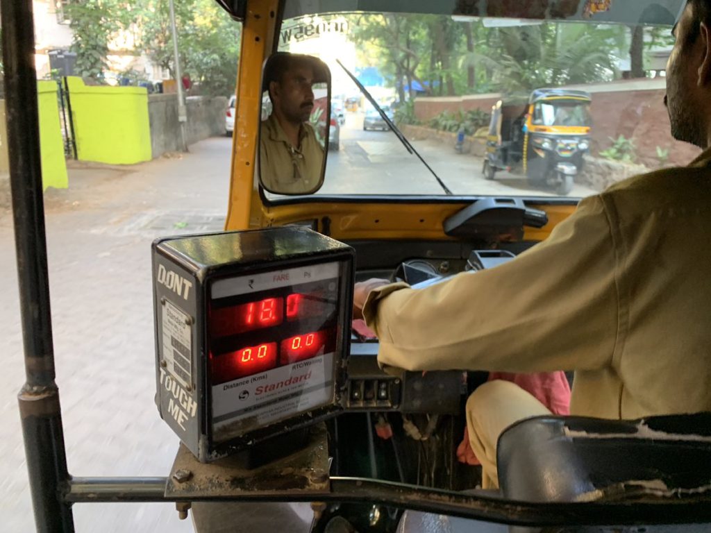 කුලී ත්‍රිරෝද රථ සඳහා මීටර් සවිකිරීම 01 වැනිදා සිට