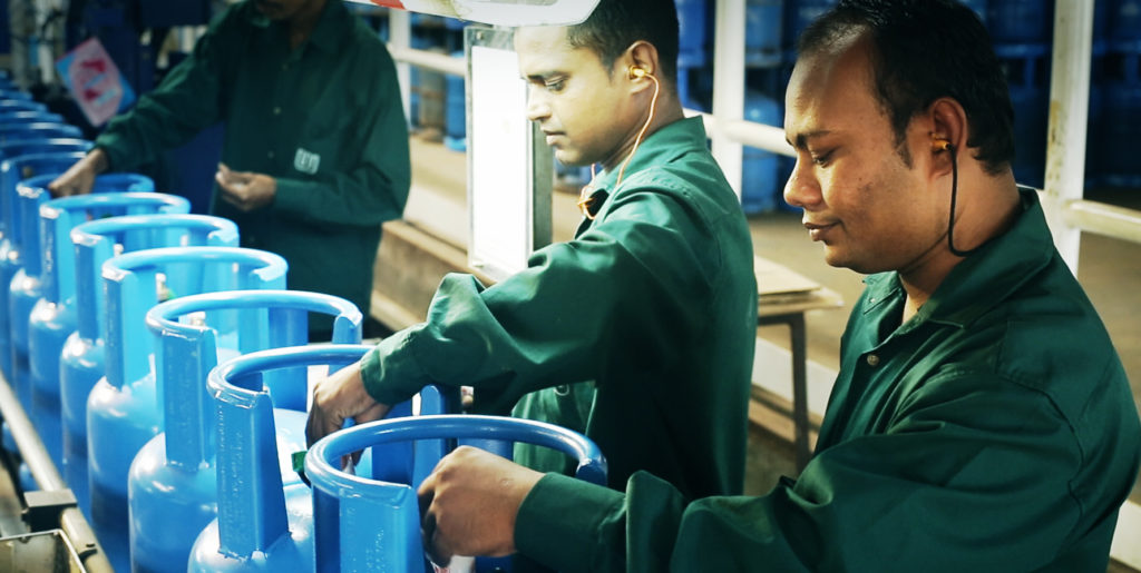 දින තුනකට ලිට්රෝ ගෑස් ඇවිත්