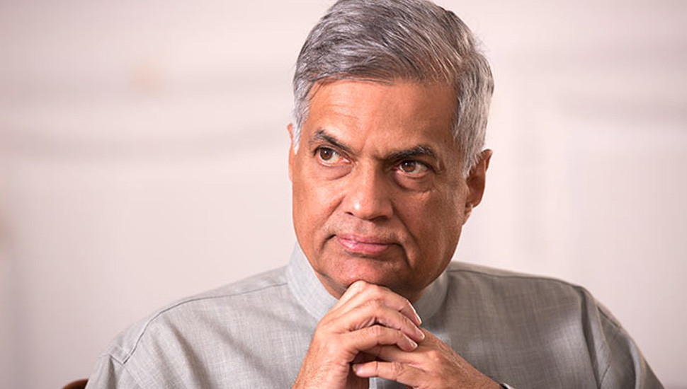 ආණ්ඩුවේ පක්ෂ පවා වර්ජනය කරන සර්ව පාක්ෂික සමුළුවට රනිල් යයි