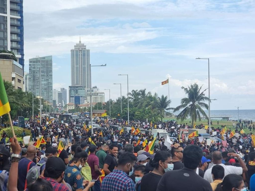 ගාලු මුවදොර පිටිය හා ඒ අවට ජංගම දුරකථන සංඥා අවහිර වීම්