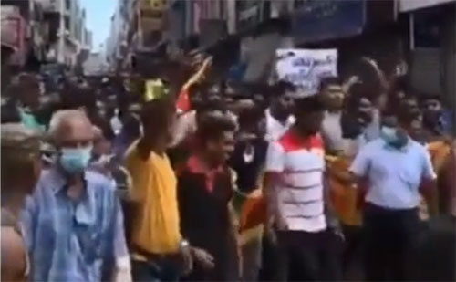 වැඩ වර්ජනයට ජනතා සහාය;නාගරික කලාප උනුසුම් වෙයි