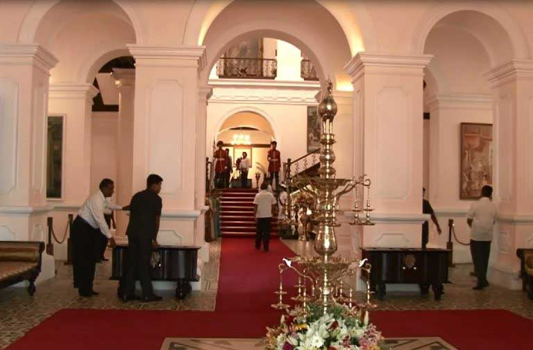 ගාලු මුවදොර ජනාධිපති ලේකම් කාර්යාලය ජනපති මැදුරේ පහත මාලයට