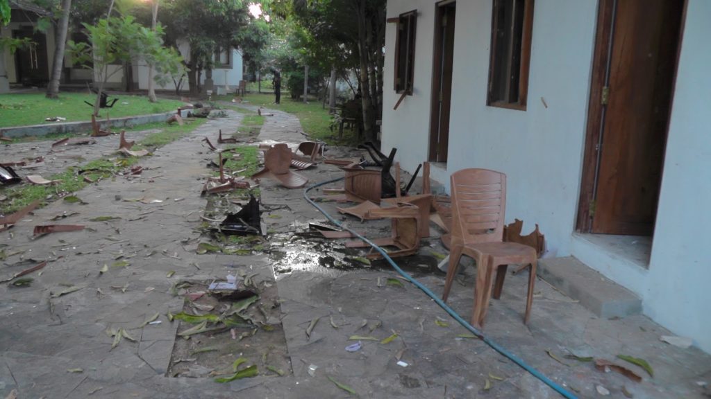 රොෂාන් රණසිංහගේ නිවසට පහර දුන්නේ කවුද?