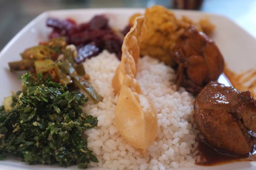 පාර්ලිමේන්තු කැන්ටිමේ බුෆේ වෙනුවට බත් පැකට්