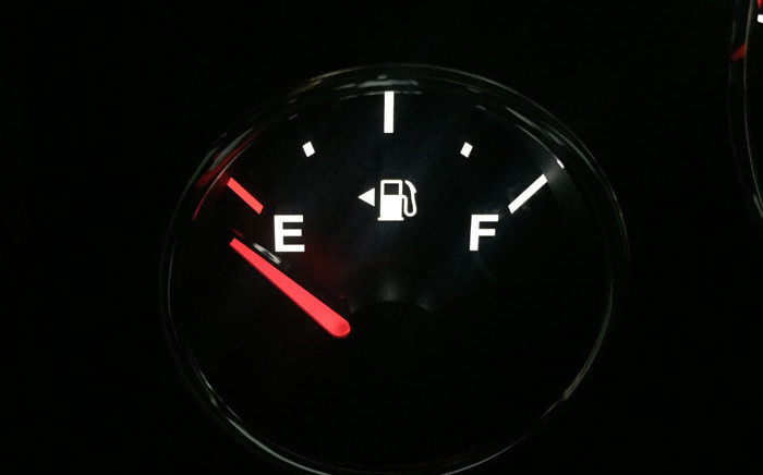 පෙට්‍රල් ඩීසල් භූමිතෙල් නැත්තටම නැති වෙයි