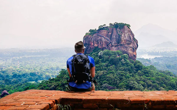සීගිරිය සංචාරක කලාපය පාළුවට යයි