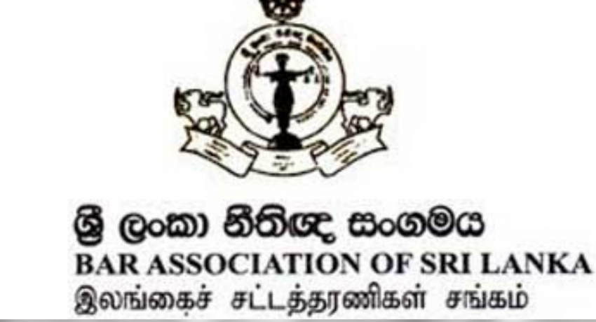 ජනපති වරයා තේරීමේ දී පුද්ගලයන් පක්ෂ ගැන නොව රට ගැන සිතන්න