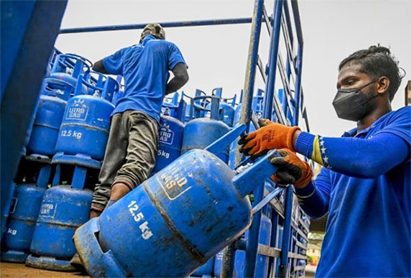 ගෑස් පෝලිම් ඉවරයි