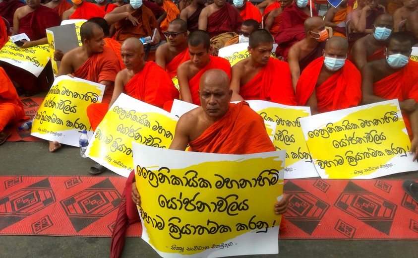 පිටකොටුවේ බෝධිය ඉදිරිපිට භික්ෂු සත්‍යග්‍රහයක්