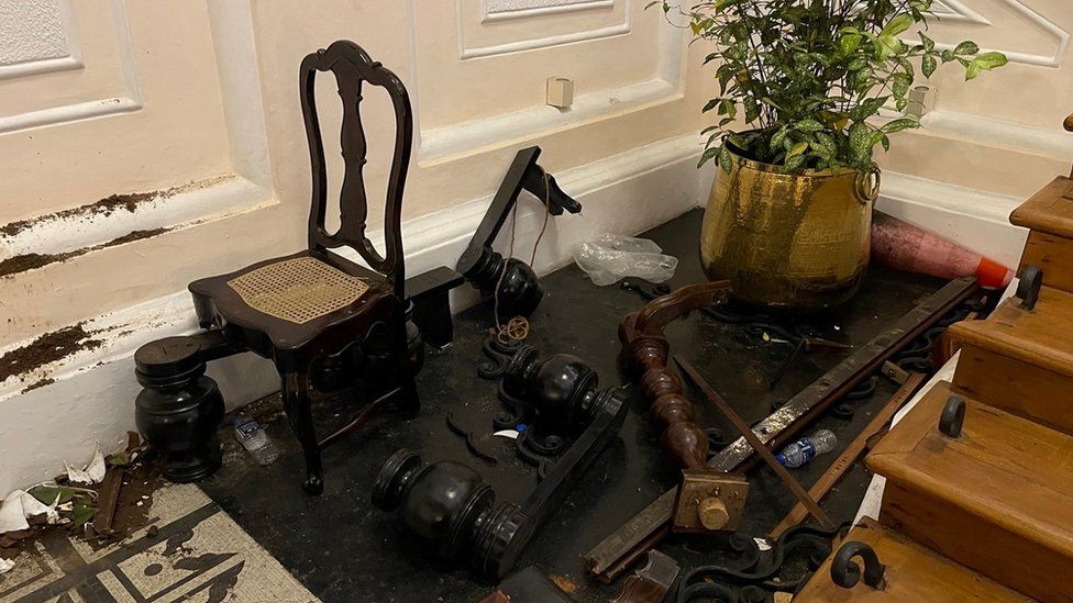 ජනාධිපති මන්දිරයට, අරලිය ගහ මන්දිරයට හානි කළවුන්ට පුරා වස්තු ආඥා පනතින් නඩු