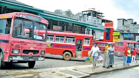 හෙට පෞද්ගලික බස් අඩු වේවිලු,ඒත් වැඩි අවුලක් ඇති නොවෙන්න ලංගම වැඩලු
