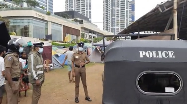 අරගලකරුවන්ට 5 වනදා 5 ට පෙර ඉවත්වන්නැයි පොලිසිය දන්වයි