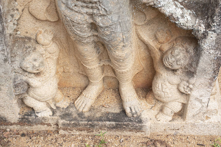 ආගමික ස්ථාන හදන්න දුන් කෝටි 48ක් ” බහිරවයා” ගිලලා