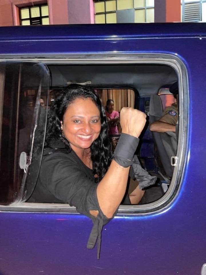 දමිතා අබේරත්න අත්අඩංගුවට