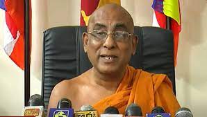 විදුලි බිල ඉහළ දැමීමට විරුද්ධ වන ඇතැම් හිමි වරුන් ගමන් බිමන් යන්නේ කෝටි තුන හතරේ වාහන වලින්