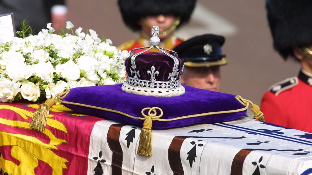 රාජකීය අවමංගල්යයට එන රාජ්ය නායකයන්ට කොන්දේසි පනවයි