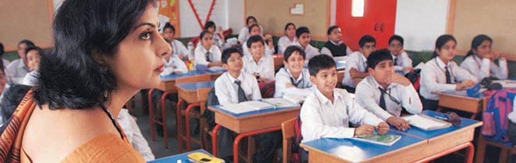 උපාධිධාරී රාජ්‍ය සේවකයන්ට ගුරු වරම්