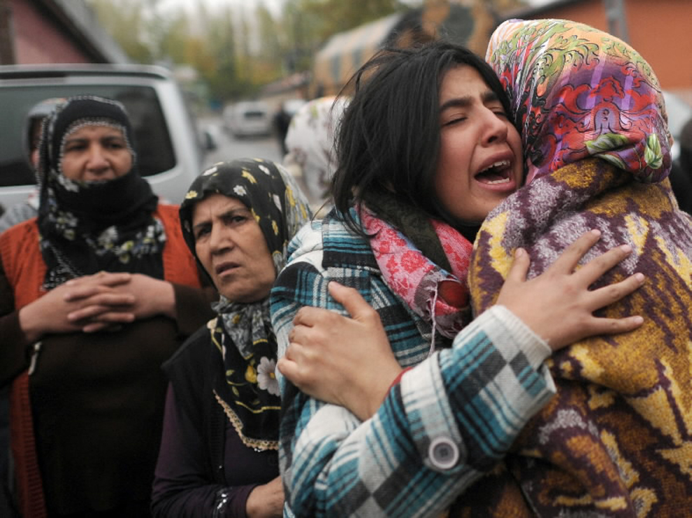 තුර්කි භූකම්පාවේ මරණ 7500 ඉක්මවයි