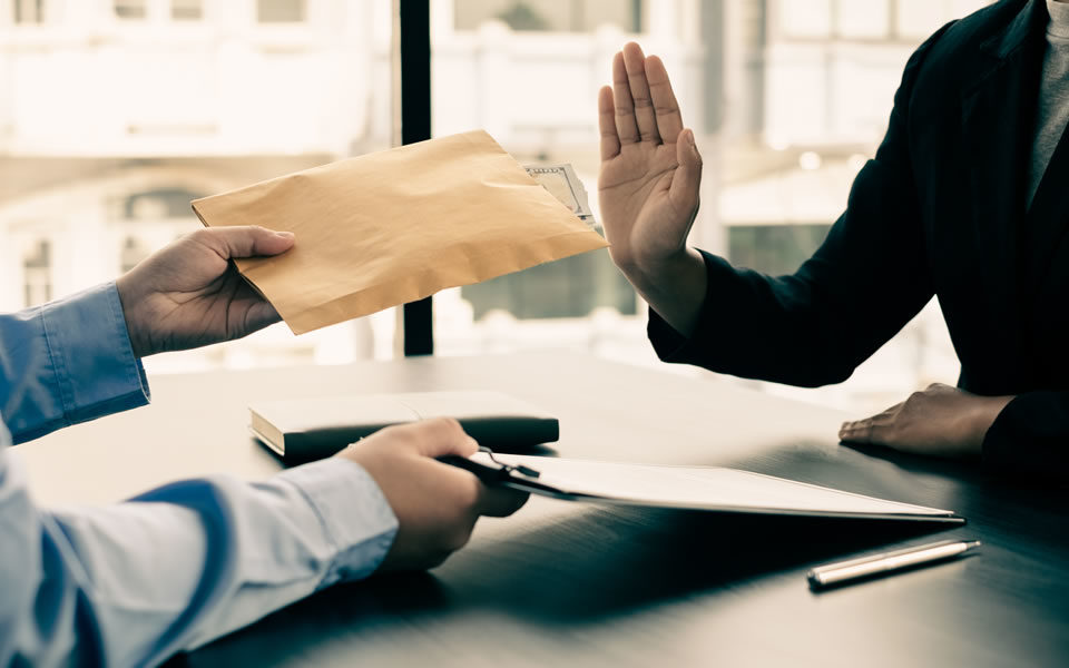 දුෂණ මර්දන පනත පොදු ජන පෙරමුණේ අවධානයට