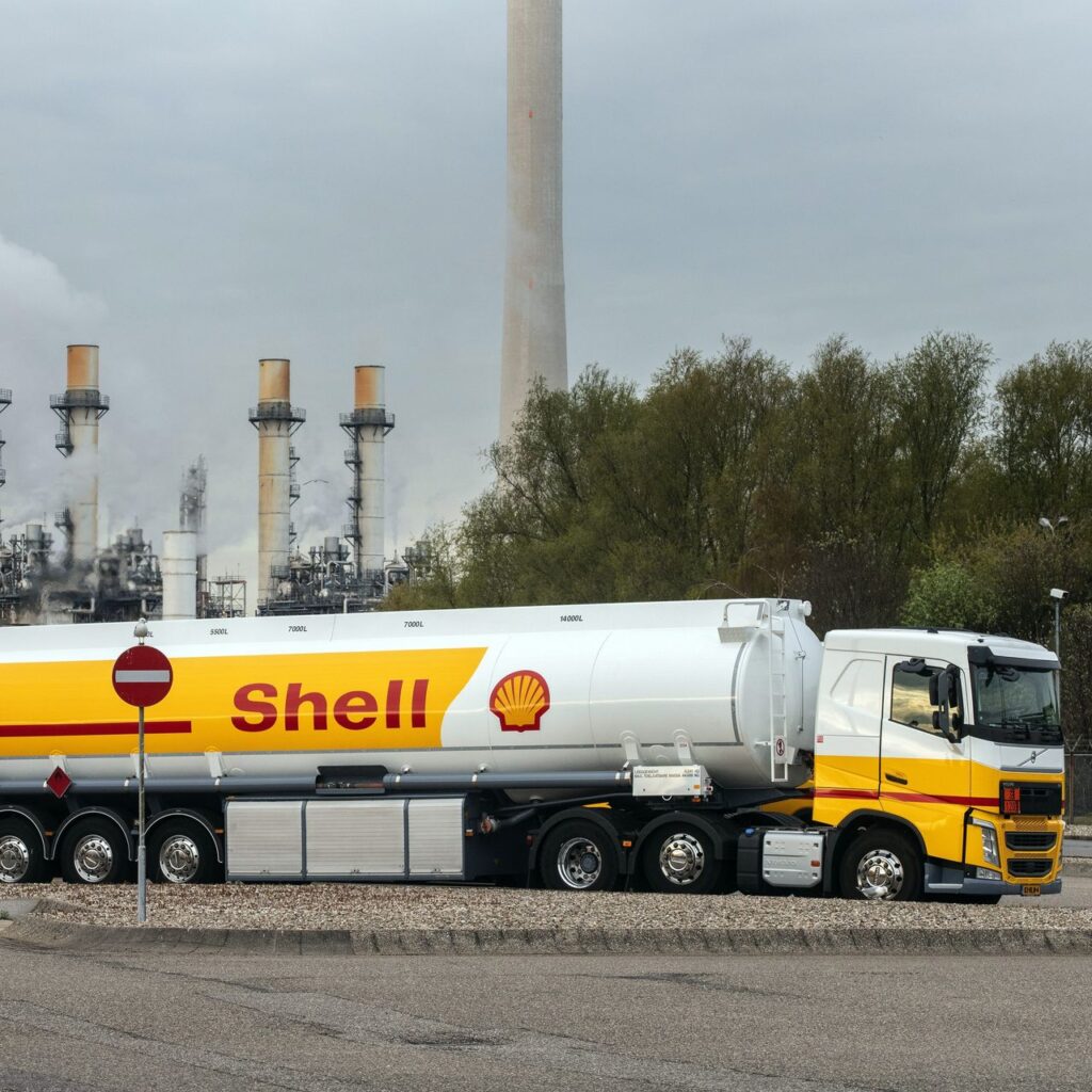 ජූනි මාසයේ ඉන්ධන ගේන්න බෙදන්න එතෙර සමාගම් ද එක් වෙයි