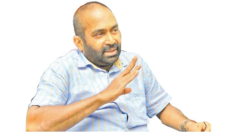 අනිත් බඩු මිල ඉහළ තිබිය දී මත්පැන් මිල විතරක් පහත හෙළන්න බැහැ