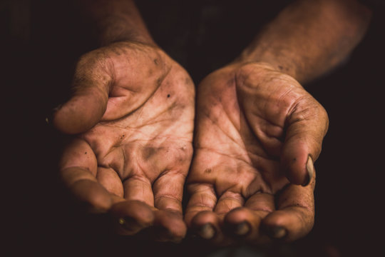 ගාලුමුවදොර යාචකයන්ට රිදියගමින් නවාතැන් පහසුකම්