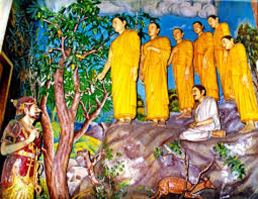 වෙනදා නැති කල එළියකින් පොසොන් උදාවෙයි