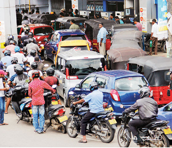 ඔක්ටේන් 92 පෙට්‍රල් සහ සුපිරි ඩීසල් මිල ඉහළට