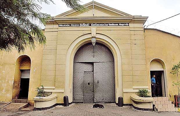 දිගු කලක් සිර දඬුවම් විඳි වියපත් හා රෝගී රැඳවියන්ට ජනපති සමාව