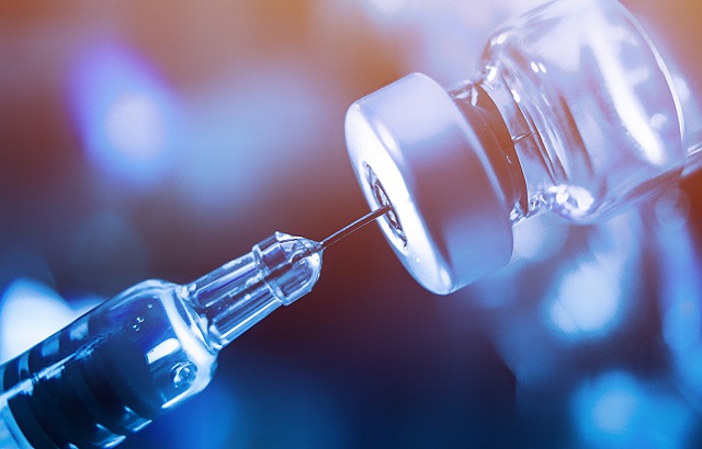 එන්තතක් ලබා දෙන අතරේ රෝගියෙක් මරුට