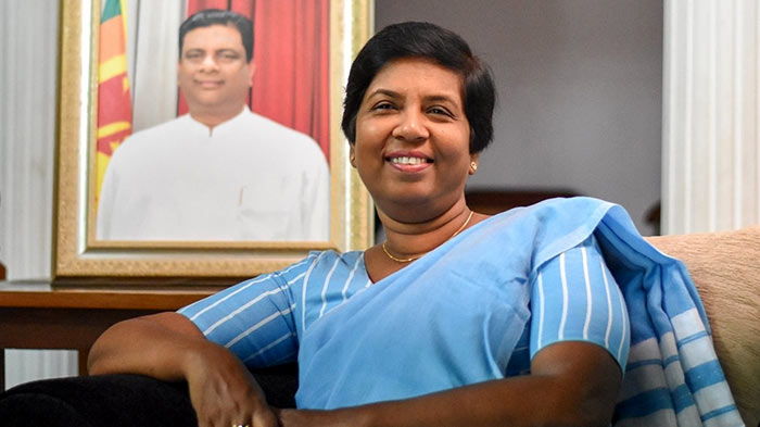 පාර්ලිමේන්තු සේවිකාවන්ට ලිංගික හිංසන කළවුන් කඩිනමින් කොටු කර ගන්නවා