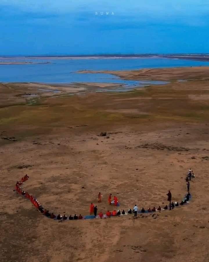 සිඳී යන උඩවලවේ ජලාශය මත පිරිත් දෙසුමක්