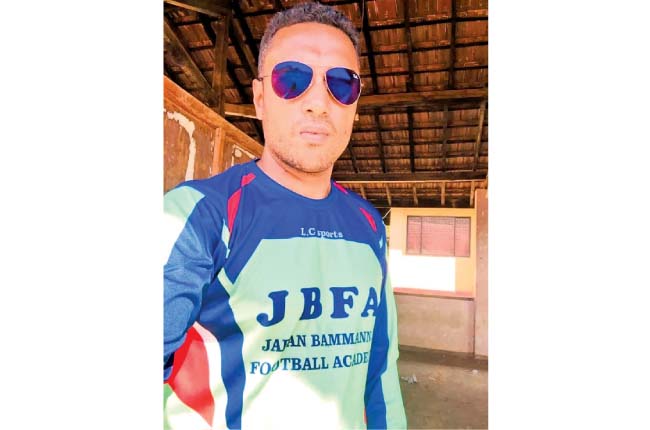 ඉත්තෑවකුට තුවක්කු බඳෙන් පහර දෙන විට තුවක්කුව පත්තු වී එතැනම මරුට!