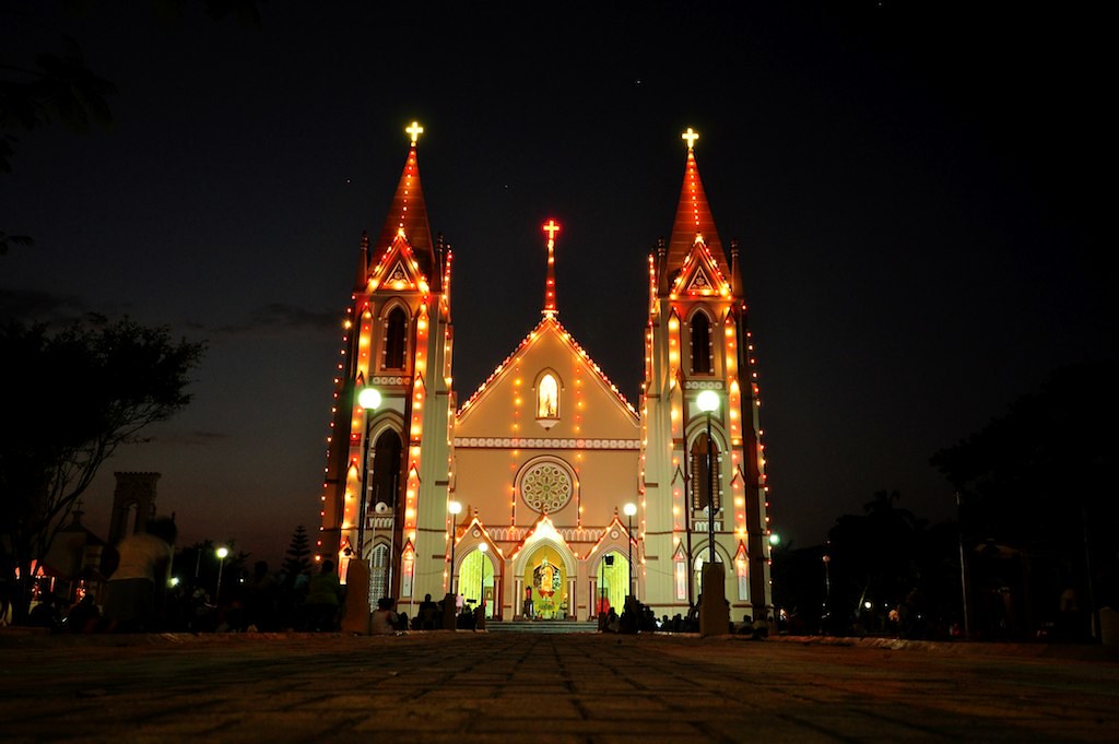 දෙව් මැදුරු ආලෝකය අඩු වෙයි