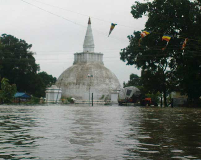 සෝමාවතිය පුදබිම ජලයෙන් යටවෙයි