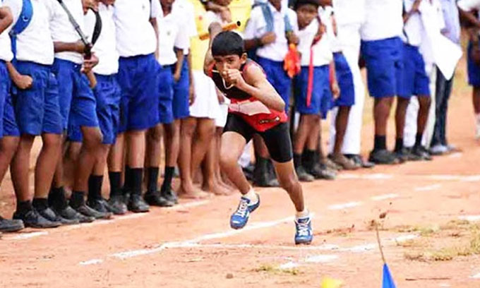 පාසල් ක්‍රීඩා අත්හිටුවයි