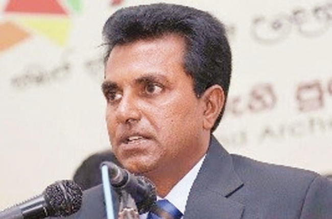 පුරා­විද්‍යා මුල් පුටුව මහා­චාර්ය තුසිත මැන්දිස්ට