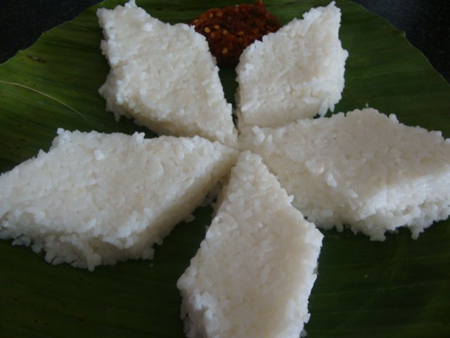 අප්‍රියෙල් 14 වන දා වැලිකඩ සිරබත් වෙනුවට කිරිබත්;කිරිබතට සහල් කිලෝ හත් සියයක්
