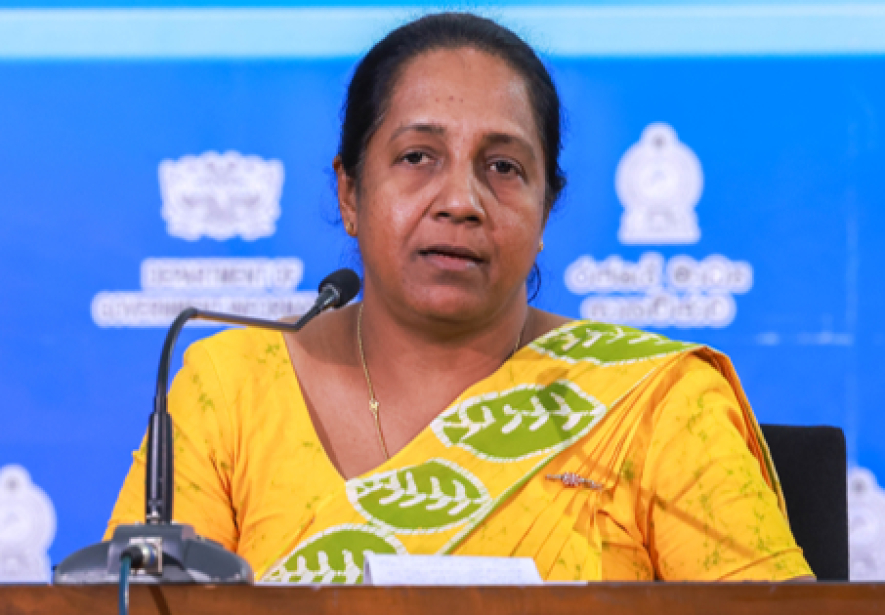 අවුරුද්දට ගමේ යන්න ලක්ෂ දහතුනක පිරිසක්
