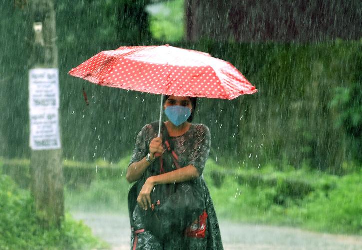 ප්‍රදේශ කිහිපයකට අද සවසත් වැසි