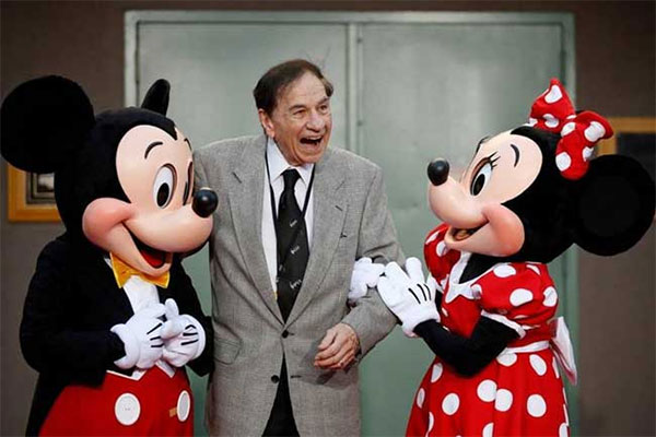 ලෝකෙම හදවත් වසඟයට ගත් නිර්මාණකරුවෙකු දිවියෙන් සමුගනී