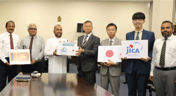 ගං වතුරෙන් බැටකන සතුන්ට ජපානෙන් ඖෂධ