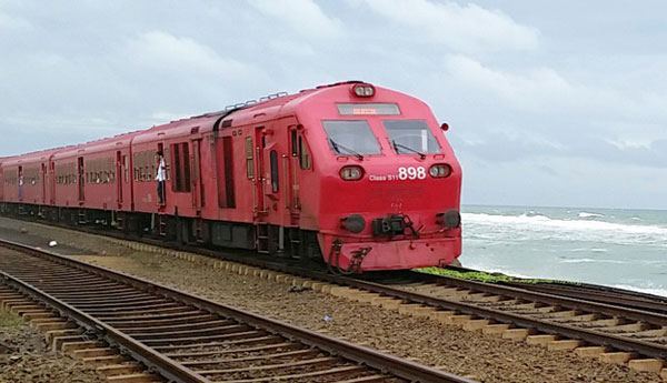 මුහුදුබඩ දුම්රිය මාර්ගයේ ප්‍රමාදයක්