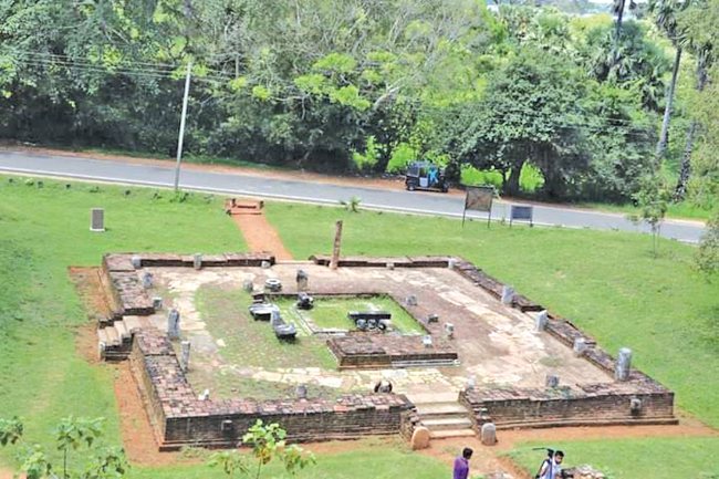 අනු­රා­ධ­පුර වෙස්ස­ගි­රිය උරුම උද්‍යා­න­යක් කරයි