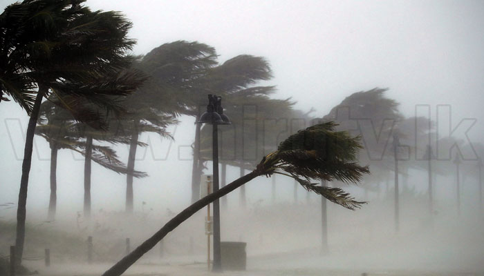 ප්‍රදේශ කිහිපයකට වැසි සහ තද සුළං