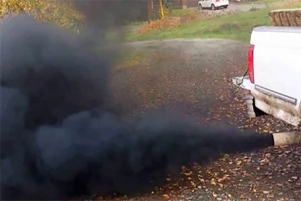 අධික ලෙස දුම පිට කරමින් ධාවනය කරන රථවාහන අසාදු ලේඛනයට