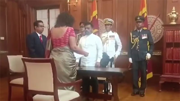 මෙරට 16 වැනි අගමැති ලෙස ආචාර්ය හරිනි අමරසූරිය දිවුරුම් දෙයි